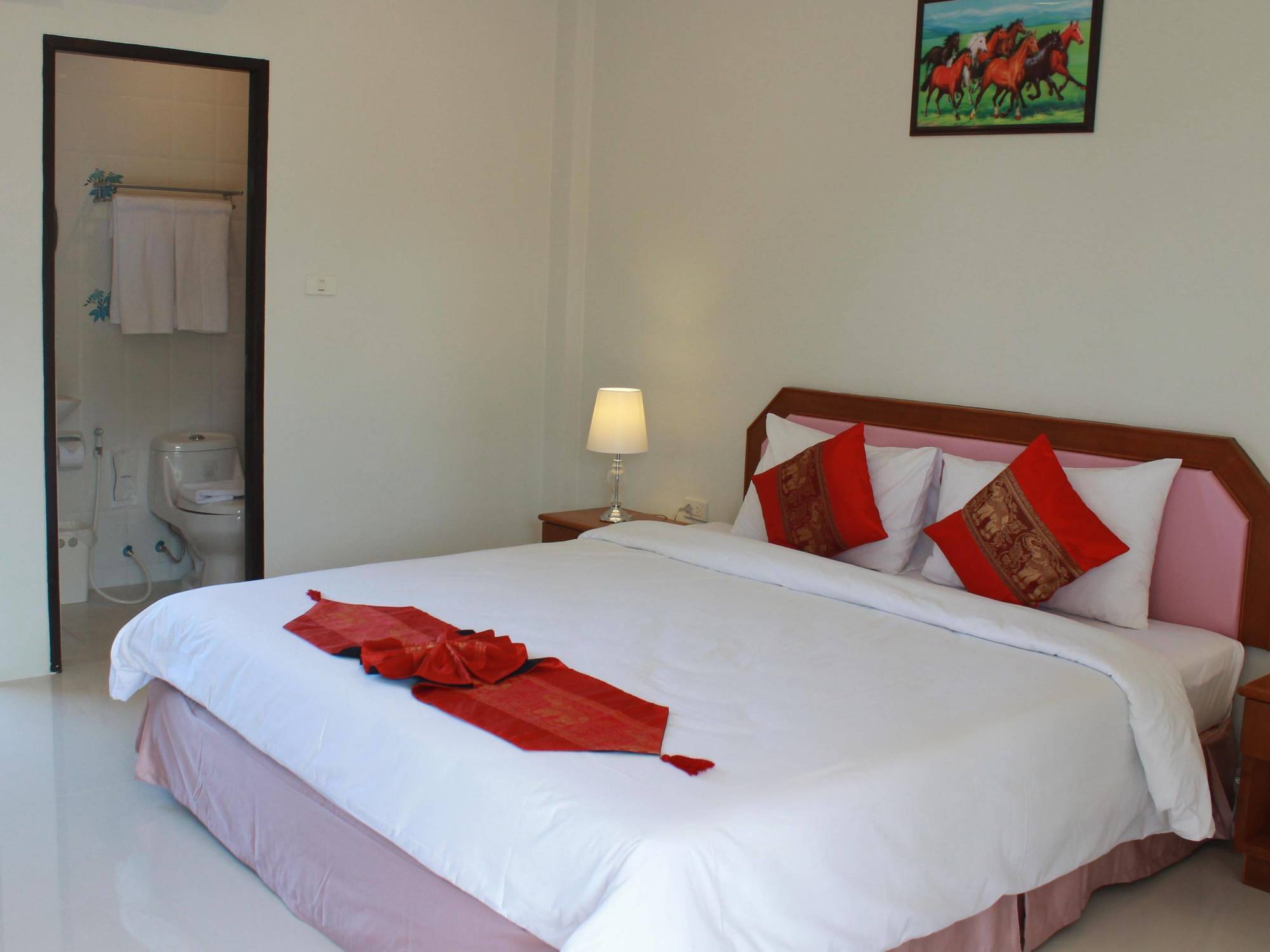 Phuket Airport Inn Ban Bo Han Exterior photo